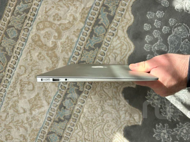 Apple MacBook. WiFi: 1, Bluetooth: 1 ����