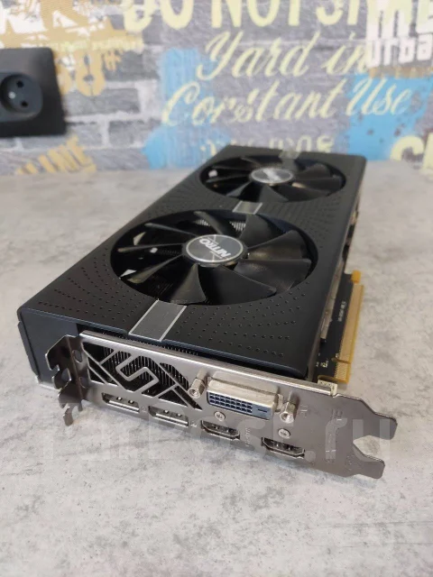 Radeon RX 580 ����