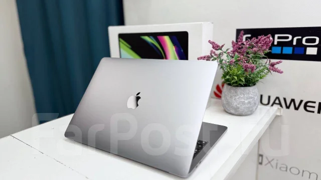 Apple MacBook Pro 13 2020 Late. 13.3", ��� 8 ��, ���� 256���, WiFi: 1, Bluetooth: 1, ����������� �� 8��. ����