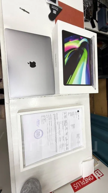 Apple MacBook Pro 13 2020 Late. 13.3", ��� 8 ��, ���� 256���, WiFi: 1, Bluetooth: 1, ����������� �� 8��. ����
