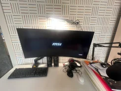 MSI. 34", ���������� �� (LCD, LED, QLED) ����