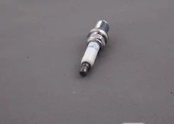 ����� ��������� NGK IZFR6H11 4294 IZFR6H11 ����