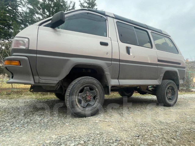 Toyota Lite Ace. �������, 4wd, 2.0 (73��.�.), ������, 334 790����. �� ����