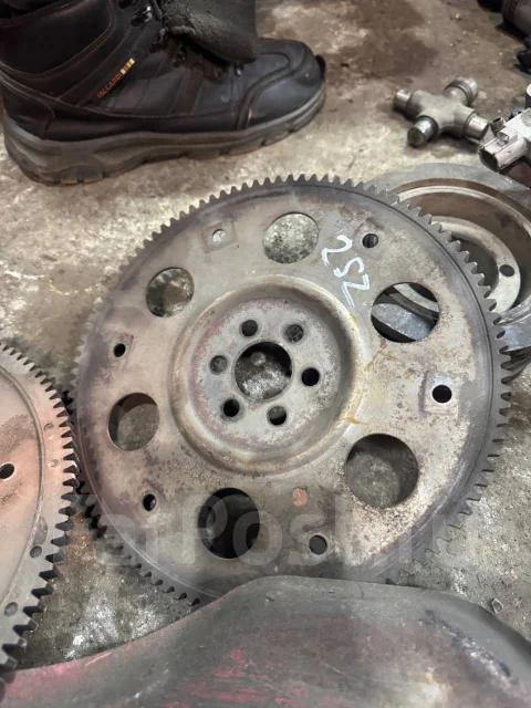Toyota Ractis. 2SZ ����