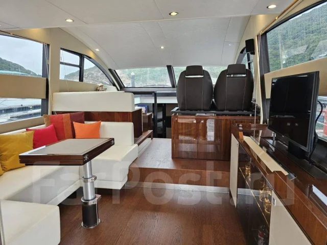 Fairline Squadron. 2017 ���, ����� 13,78��., ��������� ������������, 1 100��.�., ������. ��� ����� �� ������������ ����