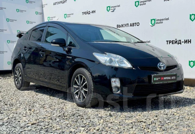 Toyota Prius. �������, ��������, 1.8 (99��.�.), ������, 179 000����. �� ����
