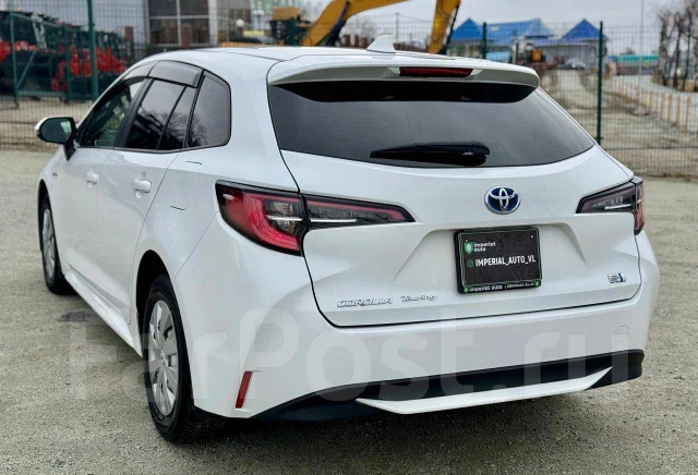Toyota Corolla. �������, ��������, 1.8 (99��.�.), ������, 232 000����. �� ����