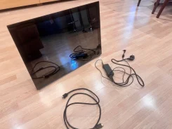 Asus. 23.6" ����