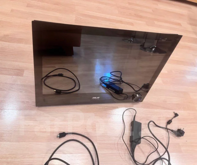 Asus. 23.6" ����