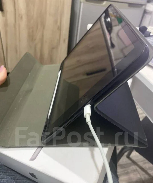 Apple iPad 9. ������ �� 8 �� ����