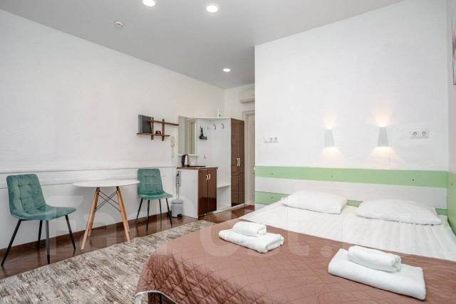    /  "Lampa Hotel"  3700 / 