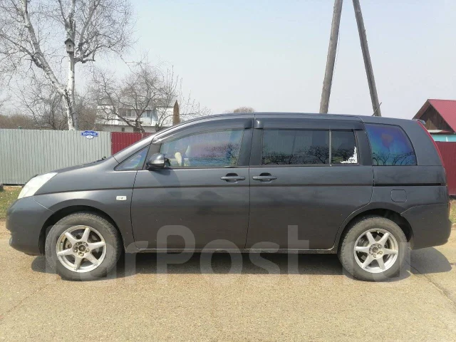 Toyota Isis. ��������, ��������, 2.0 (116��.�.), ������ ����