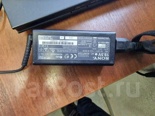 Sony VAIO SVF152A29V. 15.6", 1,8����, ��� 6 ��, ���� 700���, WiFi: 1, Bluetooth: 1, ����������� �� 1��. ����