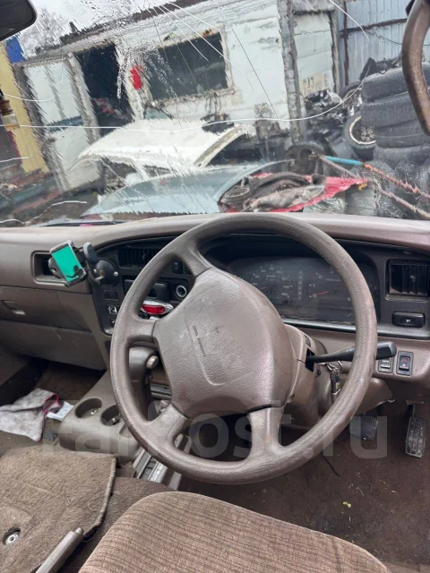 Nissan Caravan. ARME24, TD27 ETI ����