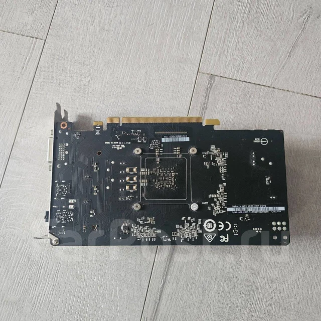 GeForce GTX 1050 ����