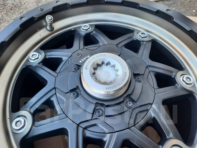 Crimson MG Lycan. 8.0x16", 6x139.7, ET0, �� 106,2���. ����