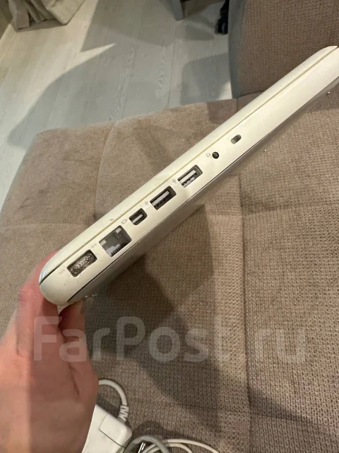 Apple MacBook 13. 13", WiFi: 1, Bluetooth: 1 ����