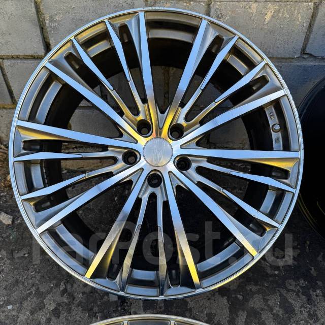Brocken. 8.5x20", 5x114.3, ET33,  73,1. 