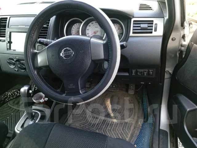 Nissan Tiida. �������, 4wd, 1.5 (109��.�.), ������, 236 000����. �� ����