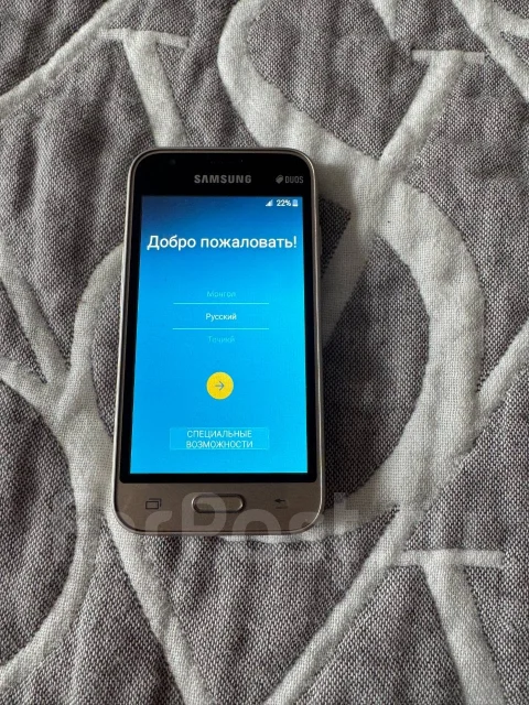 Samsung Galaxy J1 Mini. �/�, 8 ��, �������, Dual-SIM ����