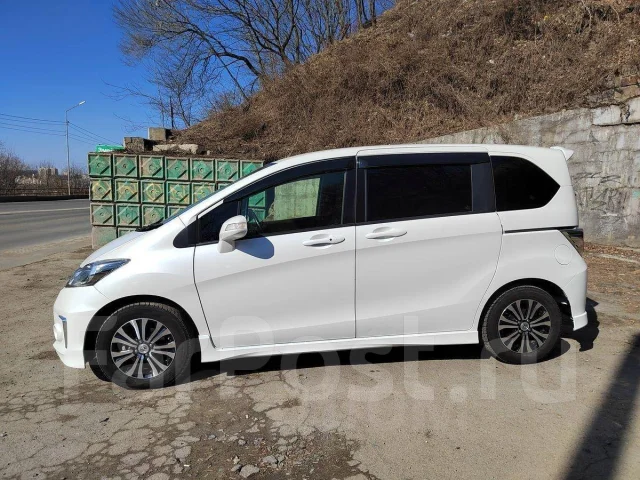 Honda Freed. ��������, ��������, 1.5 (118��.�.), ������, 127 000����. �� ����