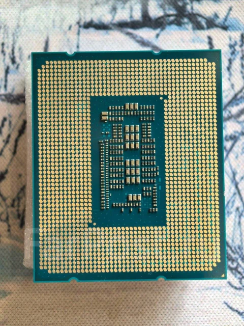 Intel Core i5-12600K ����