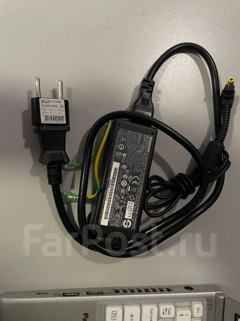 Panasonic Let's Note. 12.5", 1,8����, ��� 8 ��, ���� 256���, WiFi: 1, Bluetooth: 1, ����������� �� 8��. ��� ����� �� ������������ ����