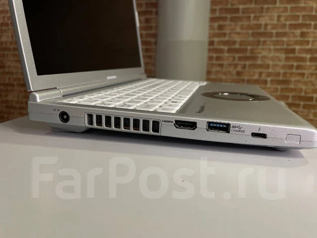 Panasonic Let's Note. 12.5", 1,8����, ��� 8 ��, ���� 256���, WiFi: 1, Bluetooth: 1, ����������� �� 8��. ��� ����� �� ������������ ����
