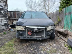 Mazda Premacy. CP8W413085 ����