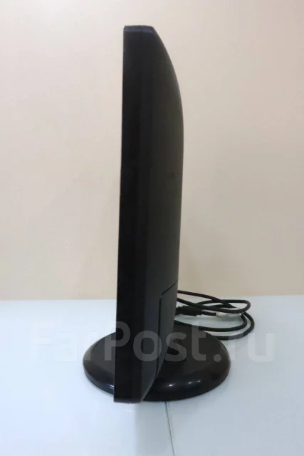 Samsung. 20", ���������� �� (LCD, LED, QLED) ����