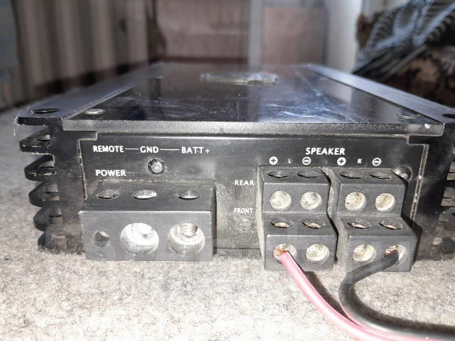 Soundstream ����