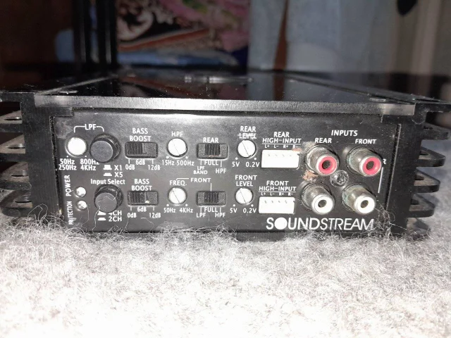 Soundstream ����