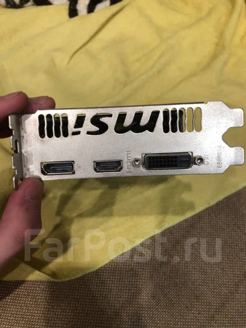 Radeon RX 550 ����