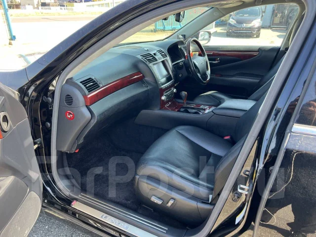 Lexus LS460. USF405100525, 1URFSE ����