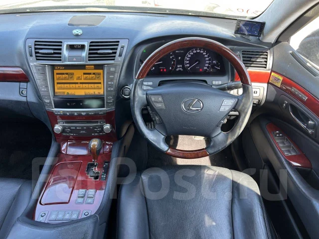 Lexus LS460. USF405100525, 1URFSE ����