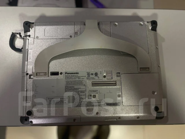Panasonic Toughbook. 12.5", 1,8����, ��� 8 ��, ���� 240���, WiFi: 1, Bluetooth: 1, ����������� �� 5��. ����