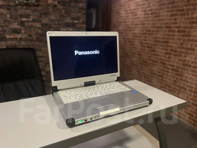 Panasonic Toughbook. 12.5", 1,8����, ��� 8 ��, ���� 240���, WiFi: 1, Bluetooth: 1, ����������� �� 5��. ����
