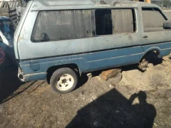 Nissan Largo. KMGNC22001937 ����