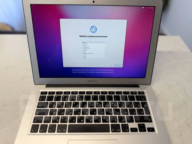 Apple MacBook Air 13 2015 Early. 13.3", ��� 8 ��, ���� 128���, WiFi: 1, Bluetooth: 1 ����