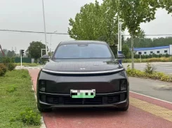 Li L9. �������, 4wd, 1.5 (177��.�.), ������, 4 800����. ��, �/�, ��� ���. ��� ����� �� ������������ ����
