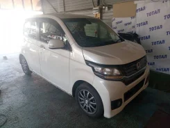 Honda N-WGN. JH1, S07A ����