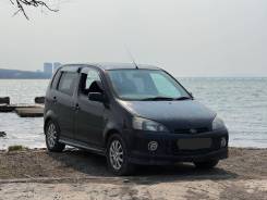 Daihatsu YRV.   