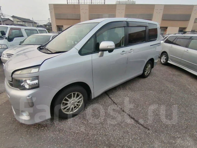 Toyota Voxy. ZRR70, 3ZRFE ����
