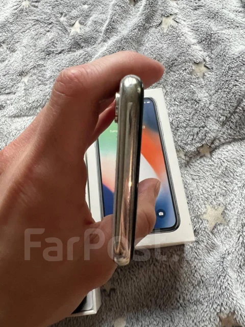 Apple iPhone X. �����, 64 ��, ����������� ����
