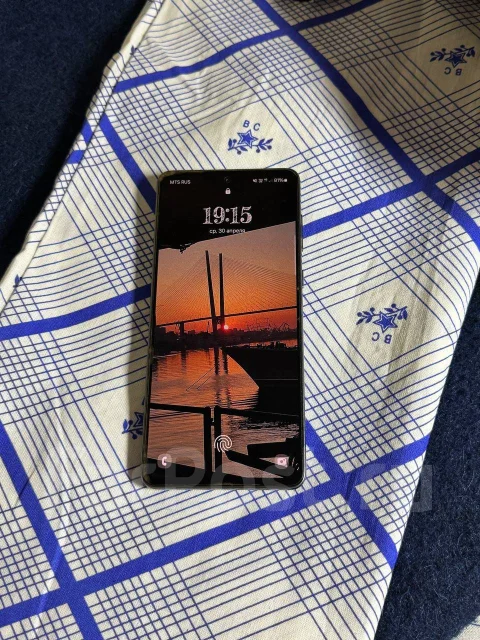 Samsung Galaxy A73 5G. �/�, 128 ��, �����, 5G, NFC ����