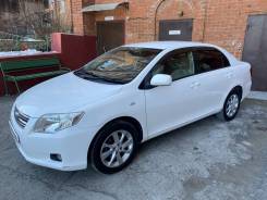 Toyota Corolla Axio.   