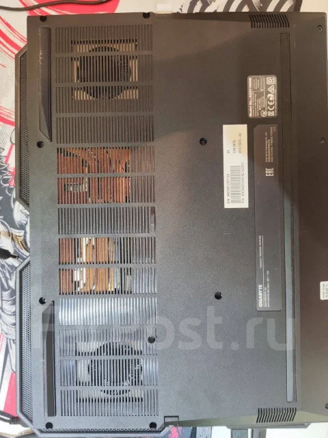 Gigabyte G6. 16", 165����, ��� 16 ��, ���� 512���, WiFi: 1, Bluetooth: 1 ����