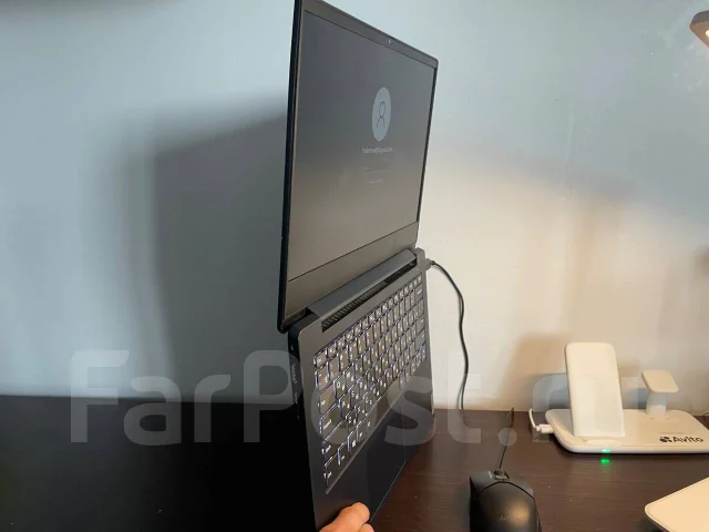 Lenovo IdeaPad S340. 14", 2,6����, ��� 4 ��, ���� 128���, WiFi: 1, Bluetooth: 1, ����������� �� 6��. ����