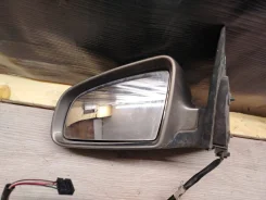 ������� ������� ���� ����� Audi A6 C6 2004-2011 4F2 4F1858531J01C ����