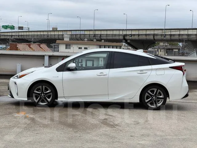 Toyota Prius. ��������, ��������, 1.8 (98��.�.), ������, �/�. ��� ����� �� ������������ ����